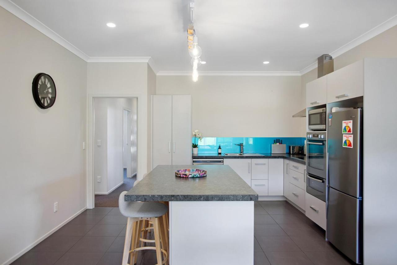 Sky Blue Retreat - Waihi Beach Holiday Home Kültér fotó
